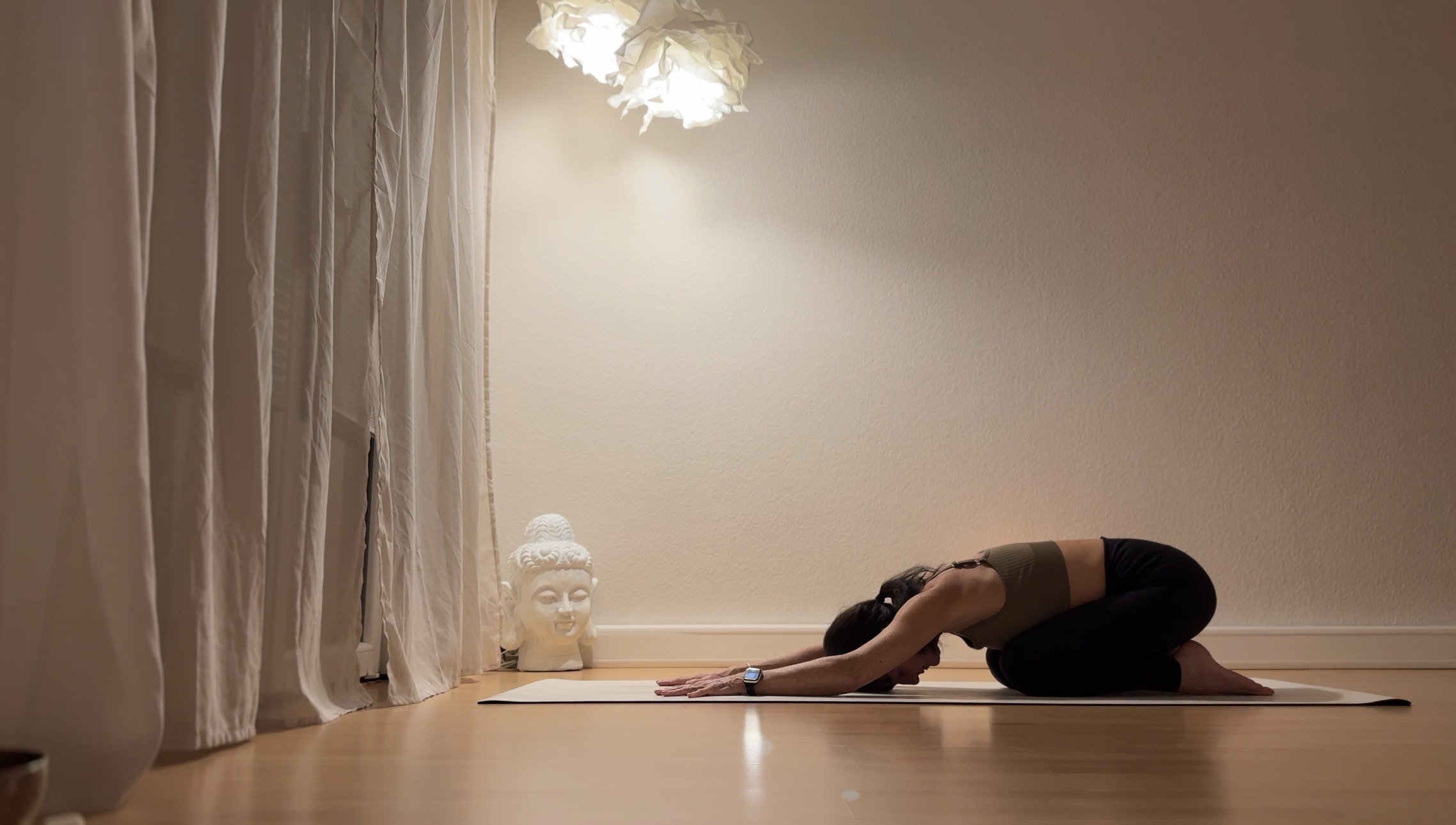 kerstin.yoga Kindsposition